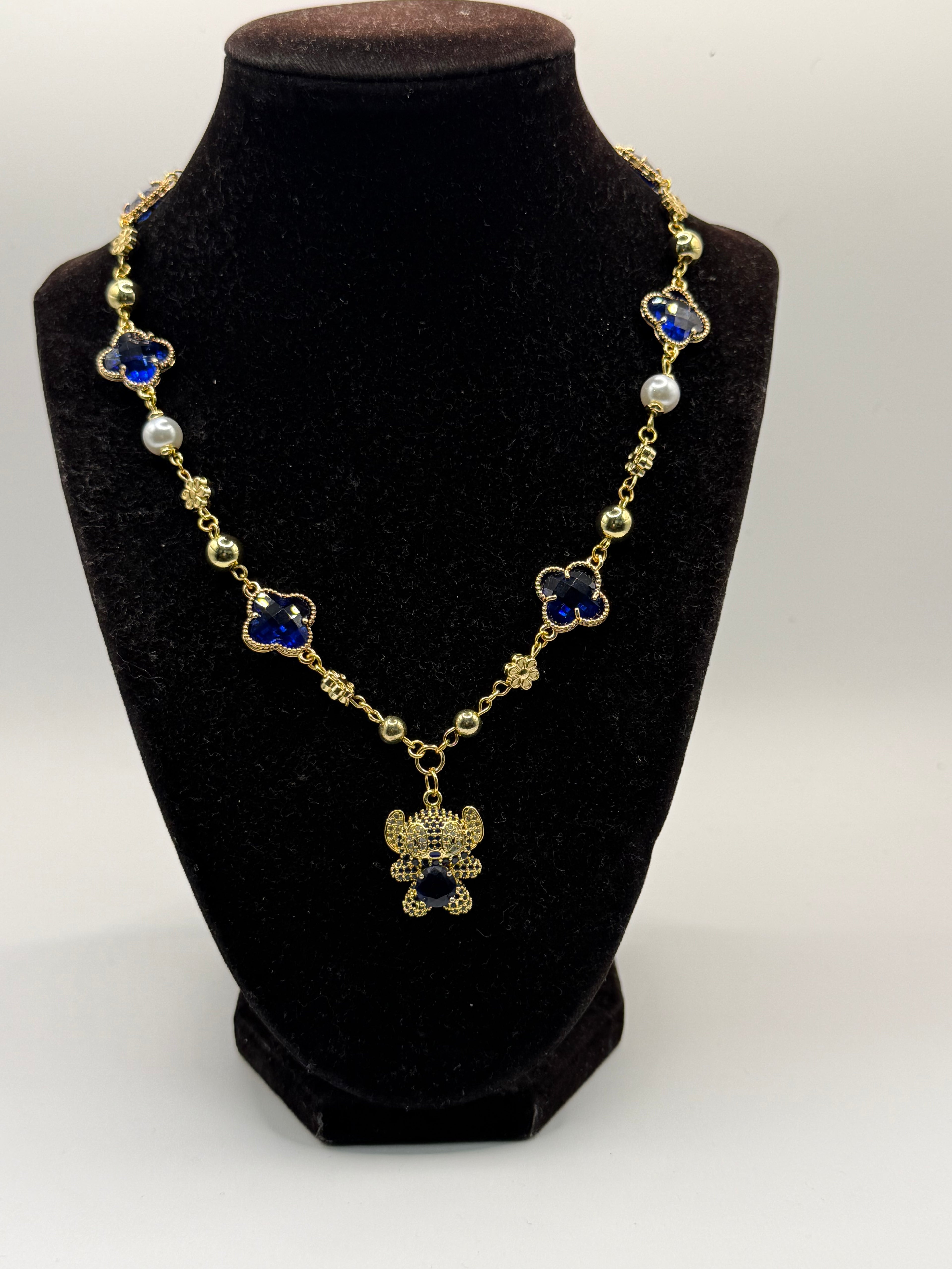 The Clovers & Stitch Link Necklace