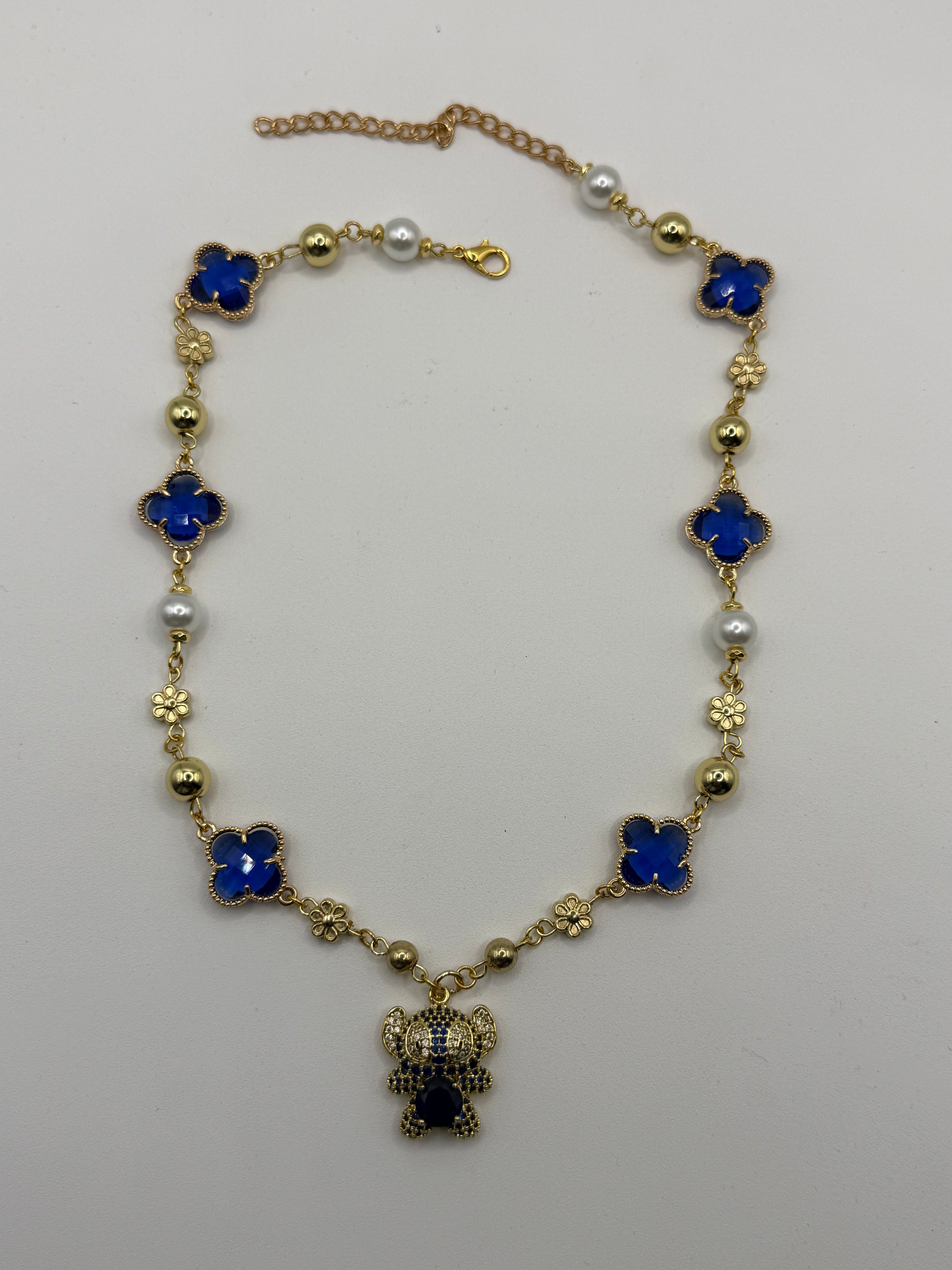 The Clovers & Stitch Link Necklace