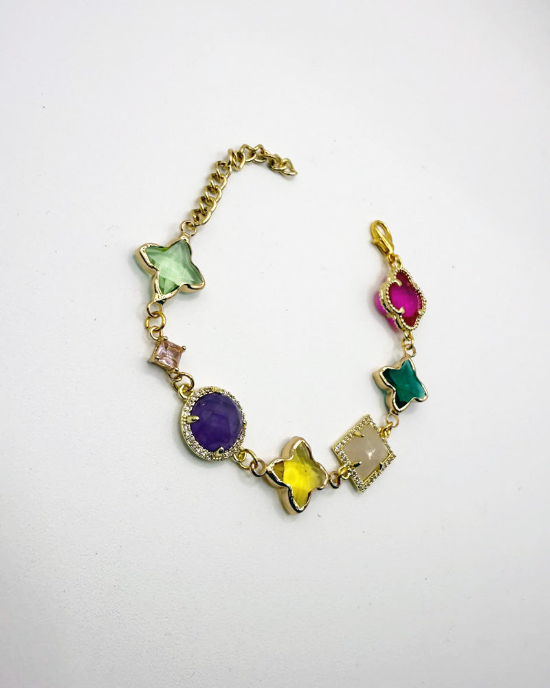 Gold plated clover bracelet with vibrant gemstone accents | Sodr3am Jewelry
